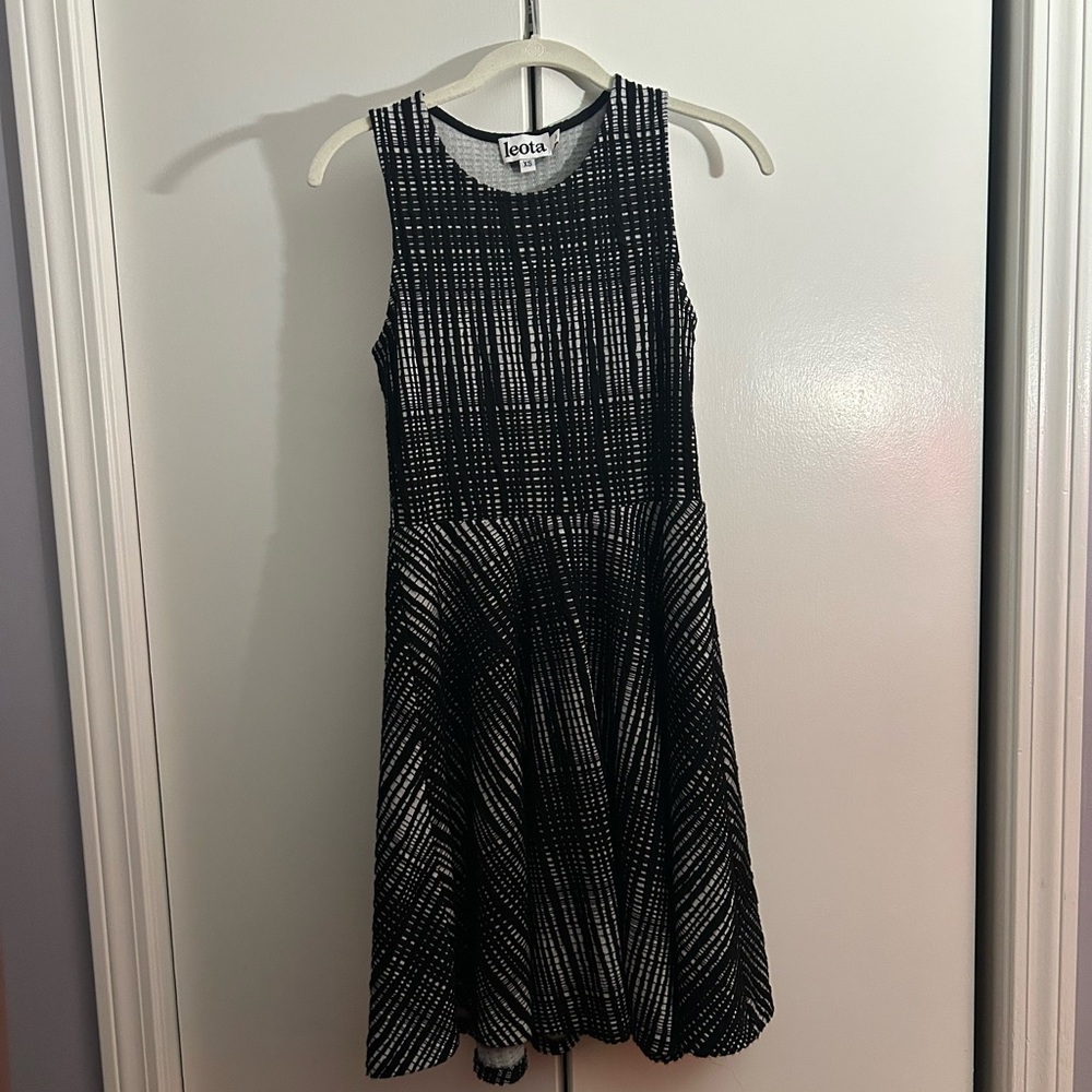 Leota Black and White Patterned Dress